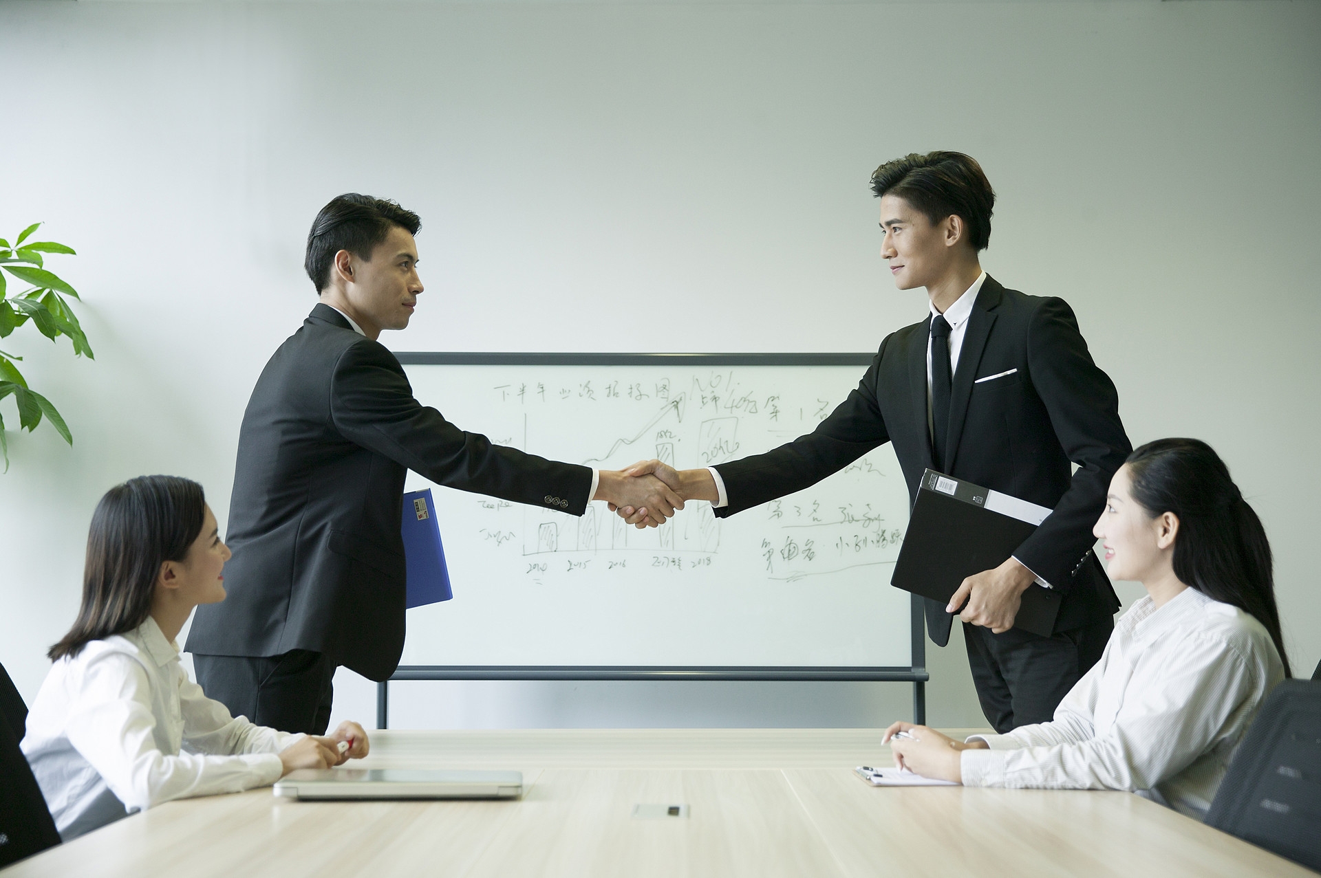 產業競爭戰之激活三大買方能量