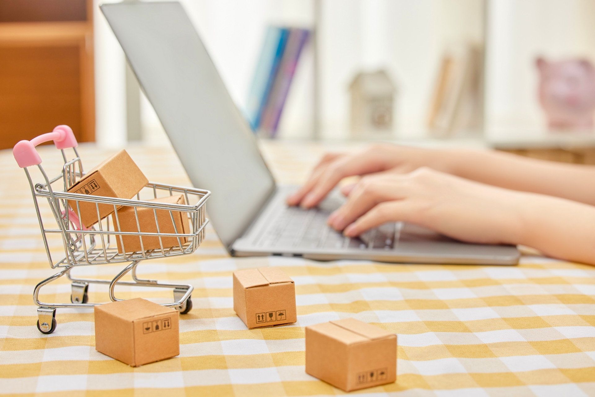 全域運營策劃之引發(fā)用戶關(guān)注三法